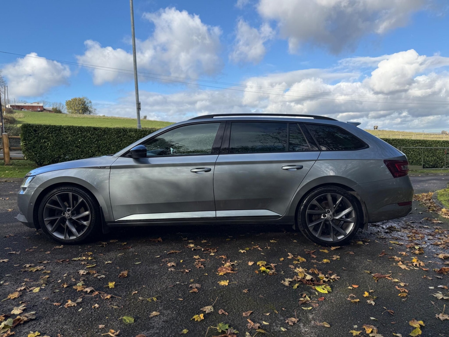 Used Skoda Superb 2017 for sale - 76995276: Photo 4