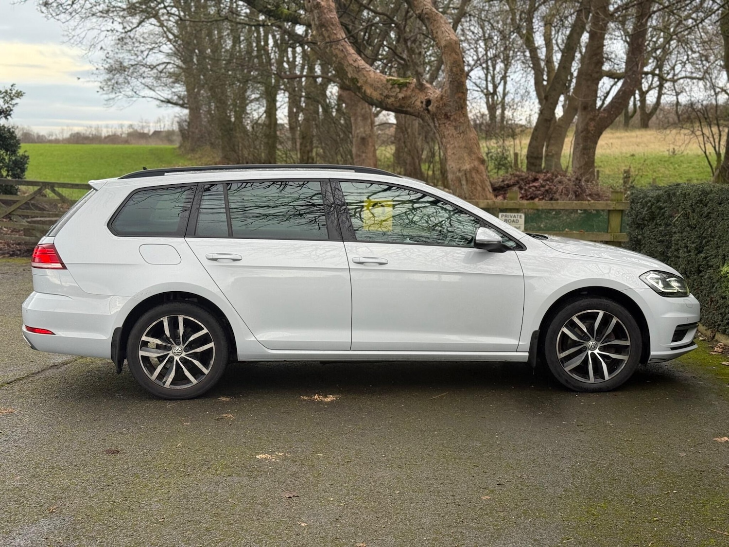 Used Volkswagen Golf 2017 for sale - 76689338: Photo 11