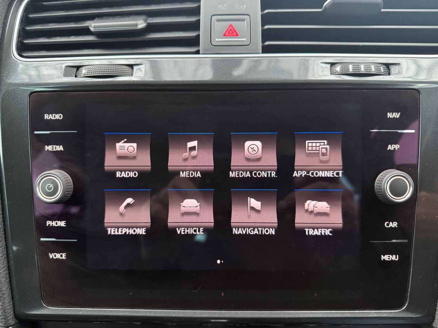 Used Volkswagen Golf 2017 for sale - 76689338: Photo 27