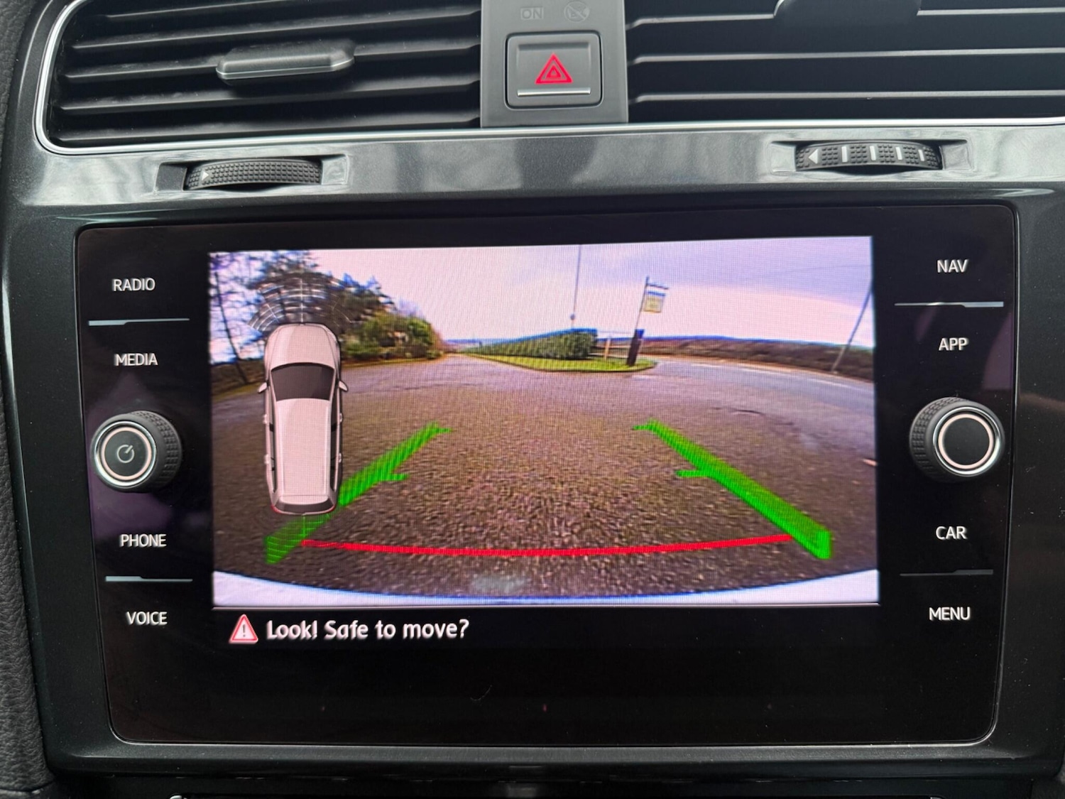 Used Volkswagen Golf 2017 for sale - 76689338: Photo 28