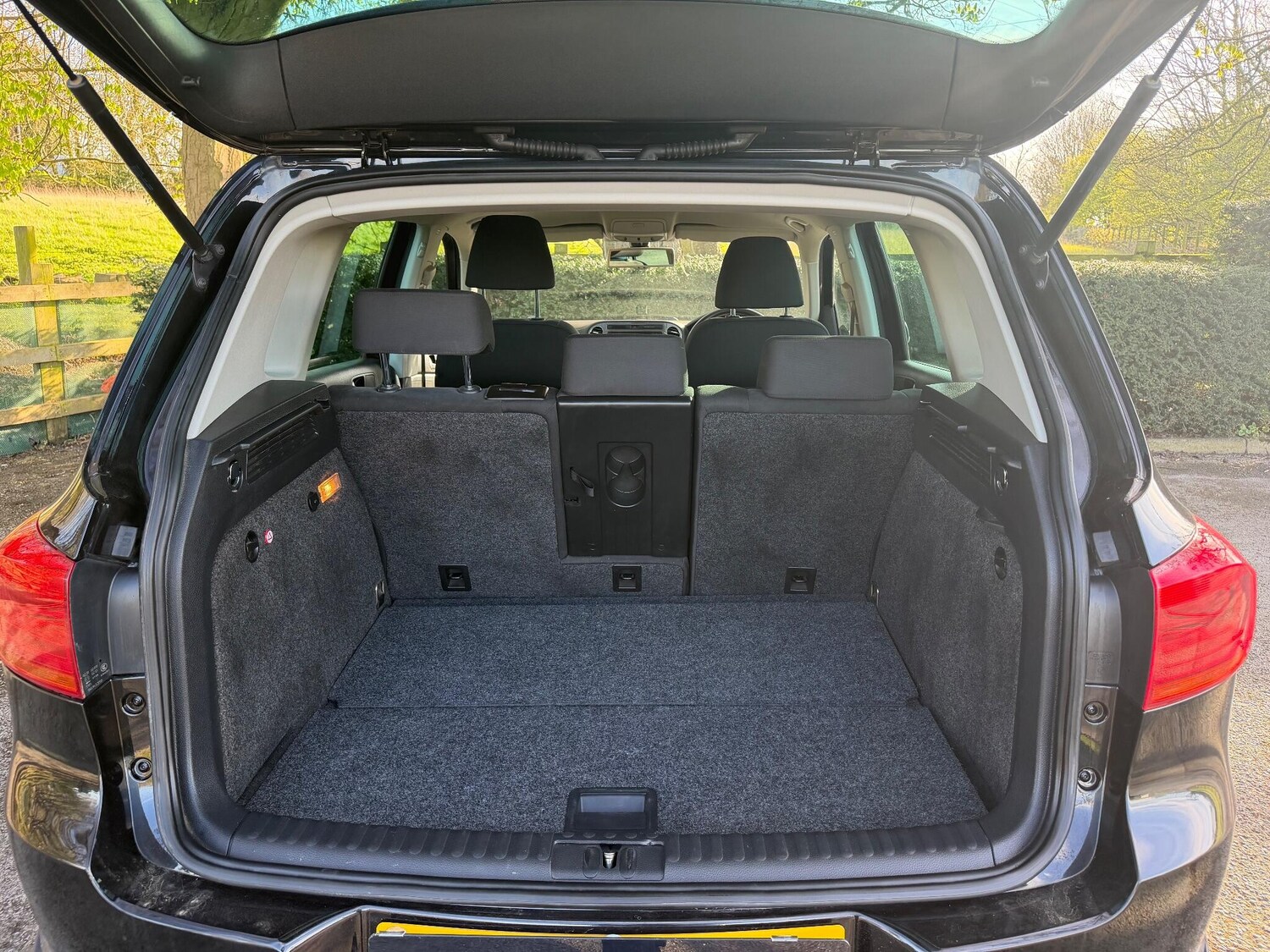 Used Volkswagen Tiguan for sale - 78147746: Photo 24