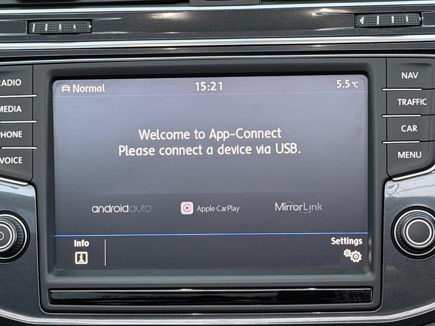 Used Volkswagen Tiguan 2016 for sale - 77029219: Photo 21