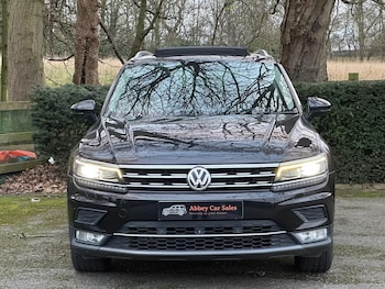 Used Volkswagen Tiguan 2016 for sale - 77029219: Photo