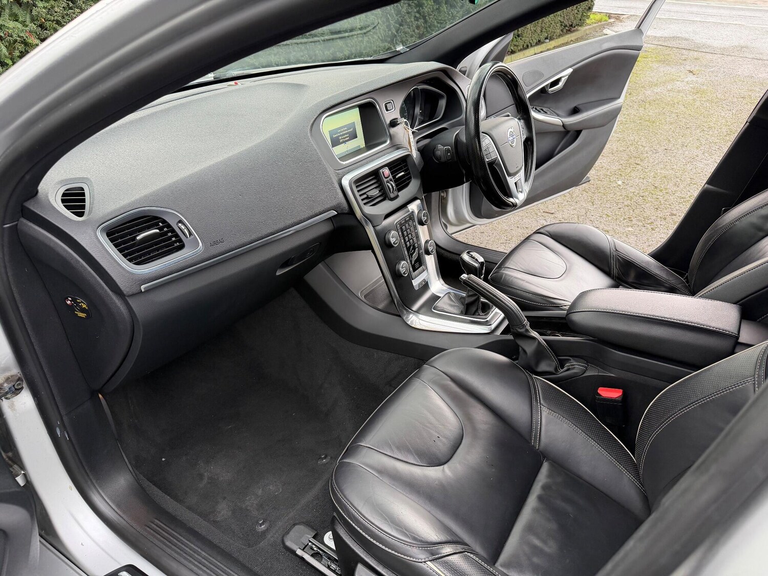 Used Volvo V40 for sale - 77484275: Photo 28