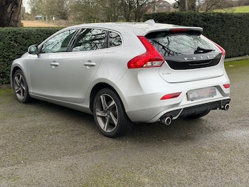 Used Volvo V40 2016 for sale - 77484275: Photo