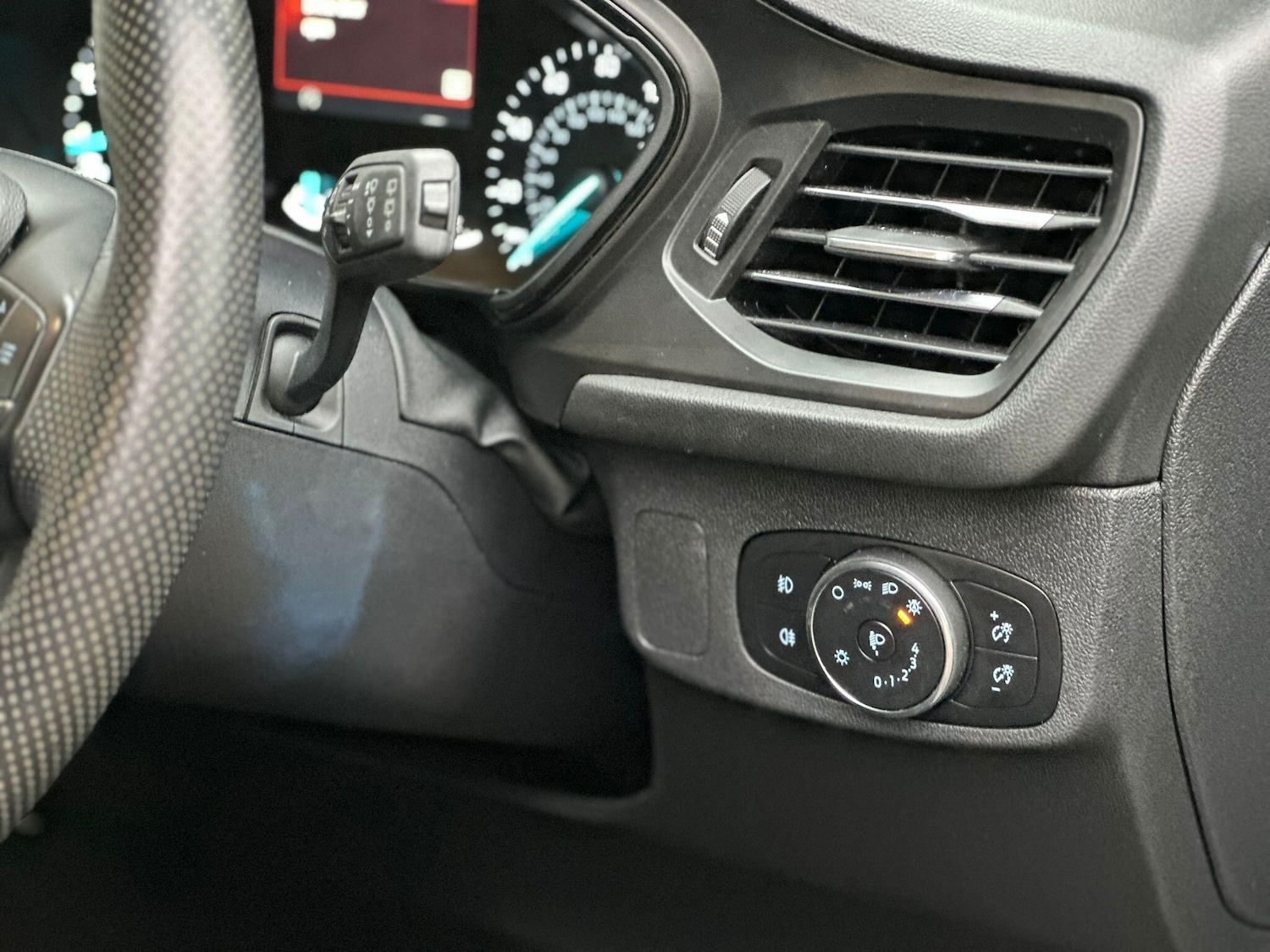 Used Ford Focus 2023 for sale - 77242505: Photo 13