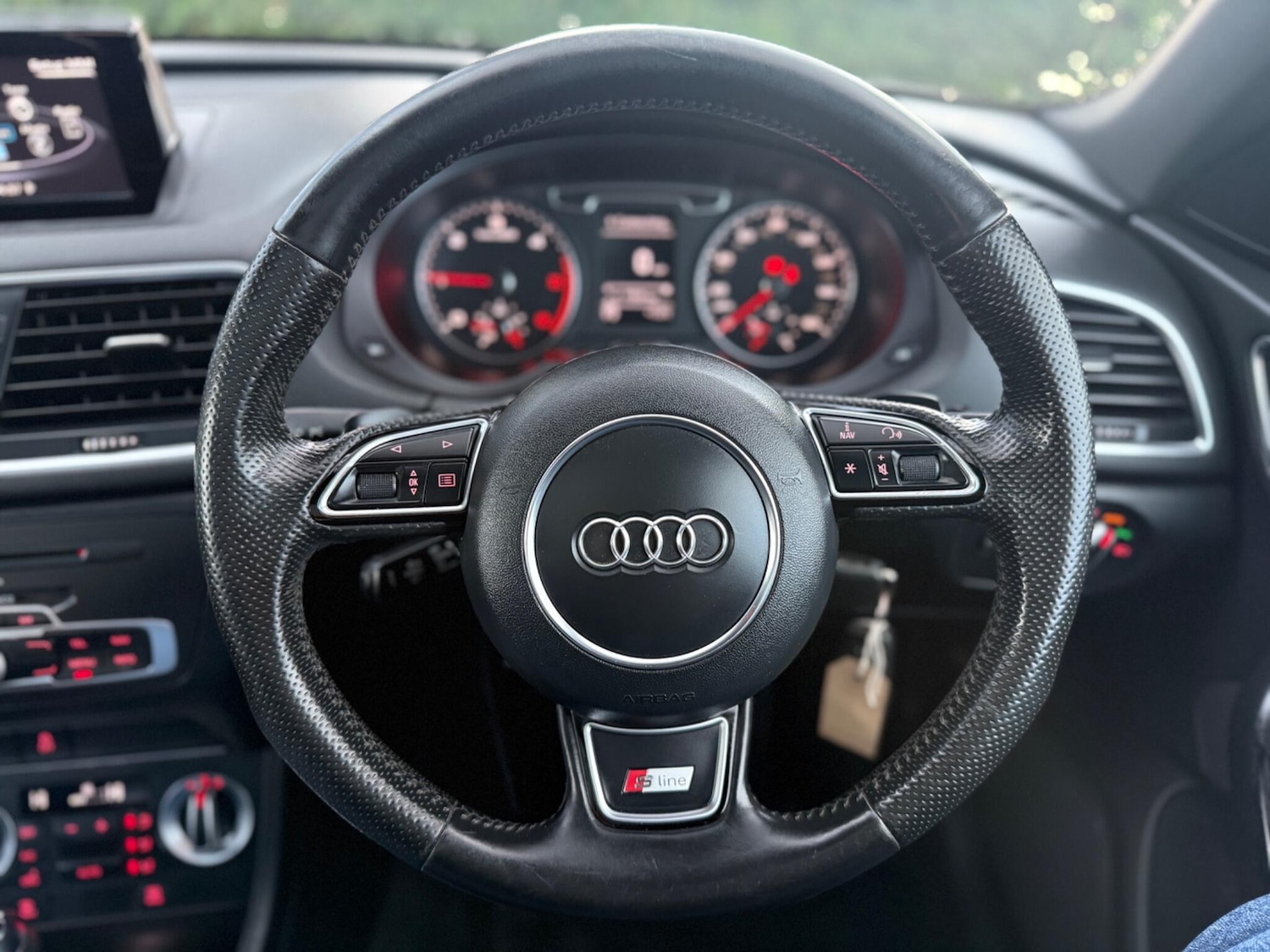 Used Audi Q3 2014 for sale - 76671317: Photo 28