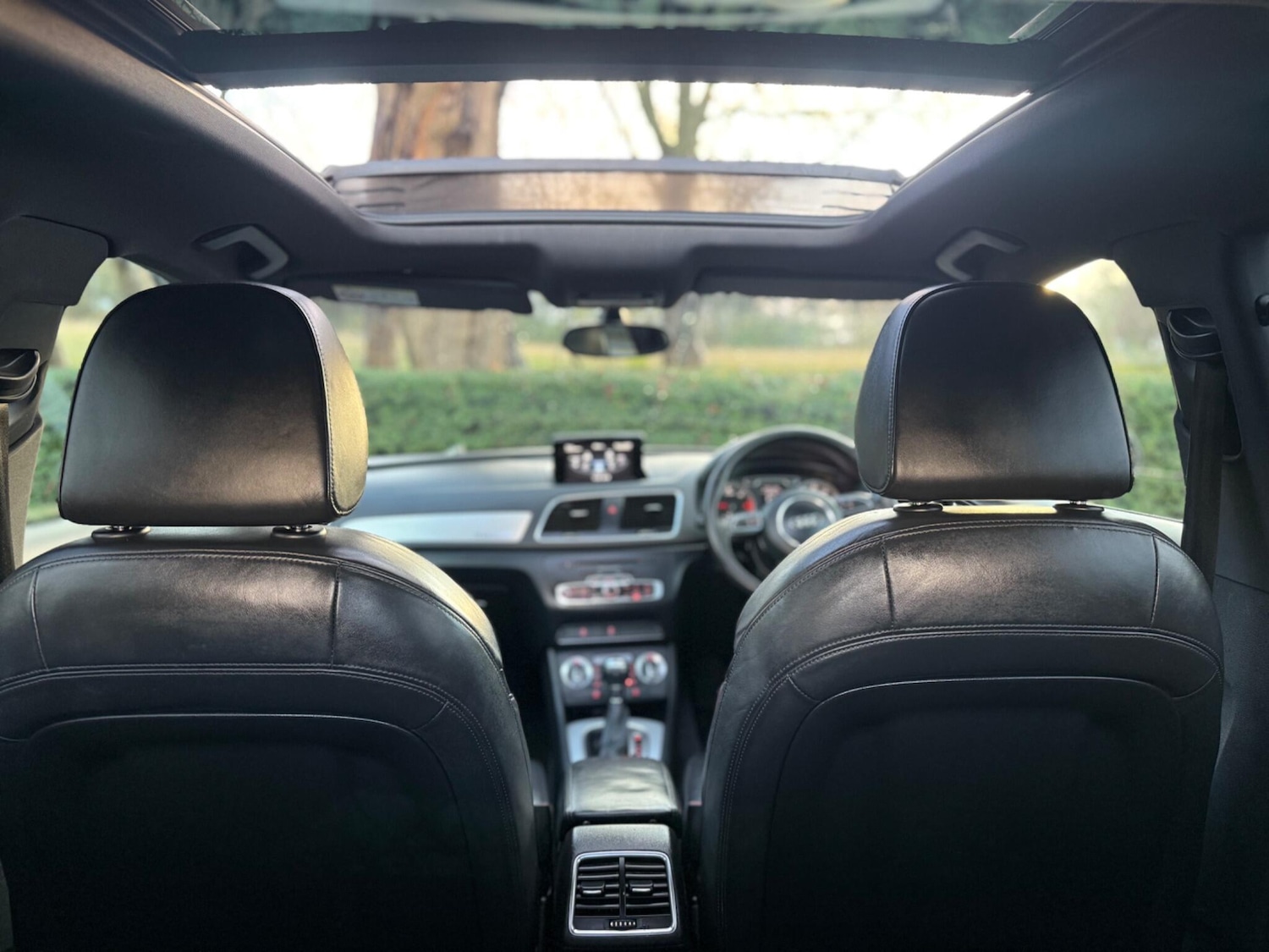 Used Audi Q3 2014 for sale - 76671317: Photo 32