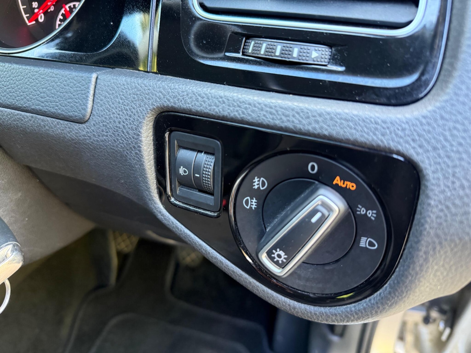 Used Volkswagen Golf 2014 for sale - 76989281: Photo 23