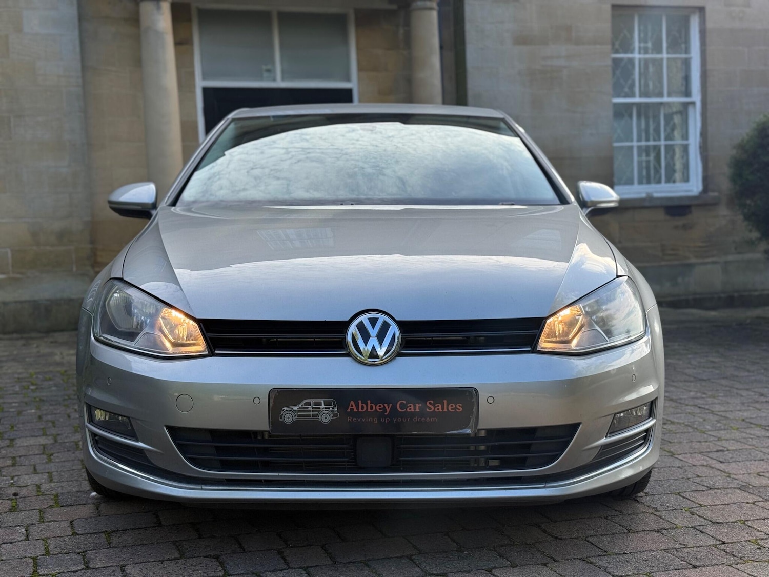 Used Volkswagen Golf 2014 for sale - 76989281: Photo 3