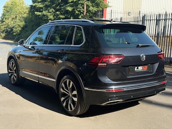 Used Volkswagen Tiguan 2017 for sale - 79236081: Photo