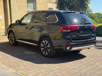 Used Mitsubishi Outlander 2016 for sale - 74643004: Photo