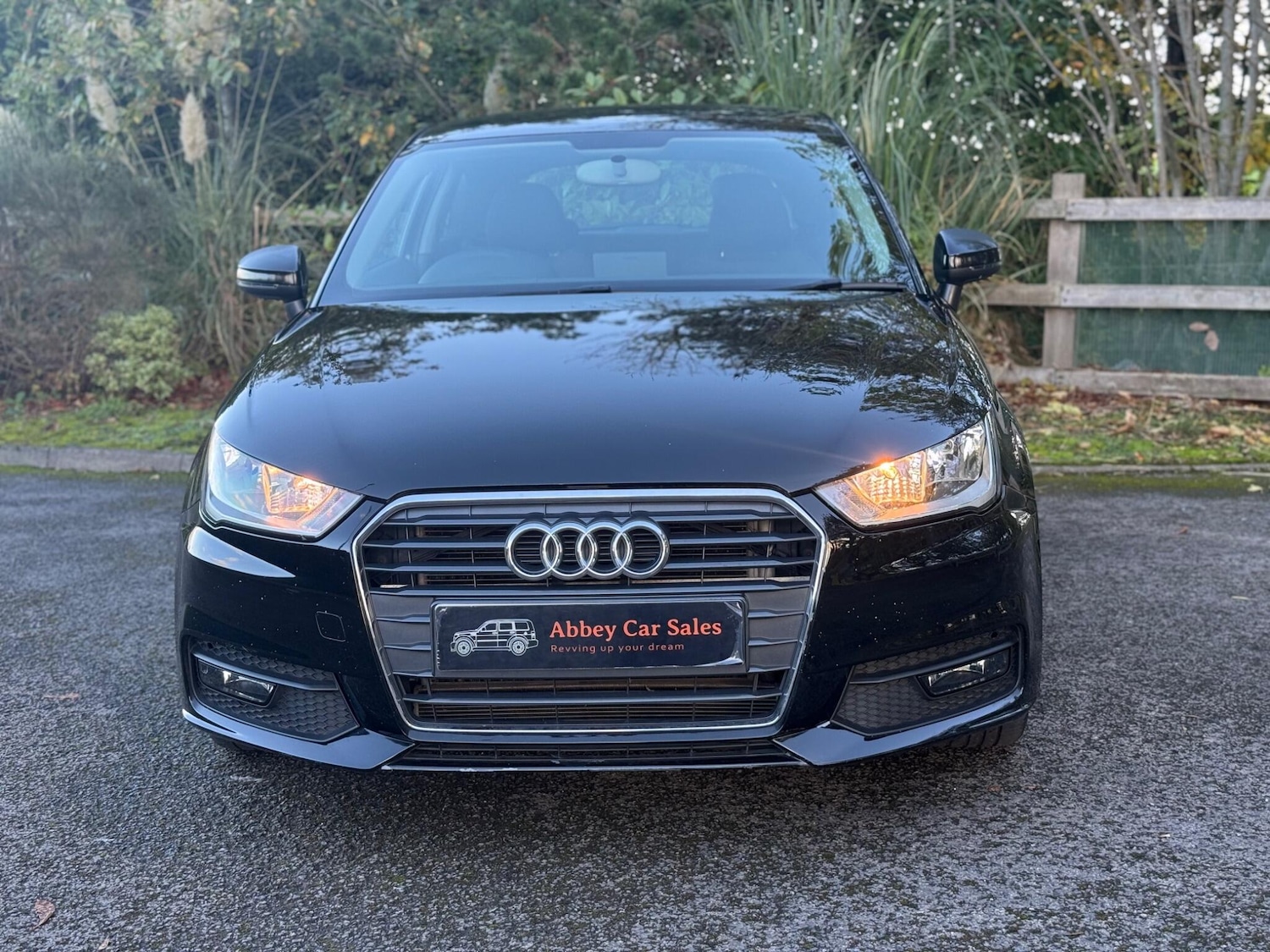 Used Audi A1 2017 for sale - 76380512: Photo 2