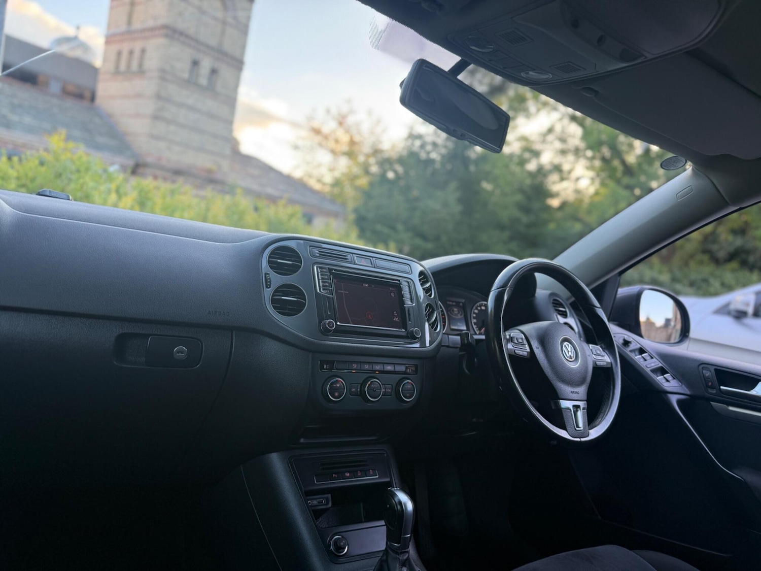 Used Volkswagen Tiguan 2015 for sale - 76099274: Photo 14