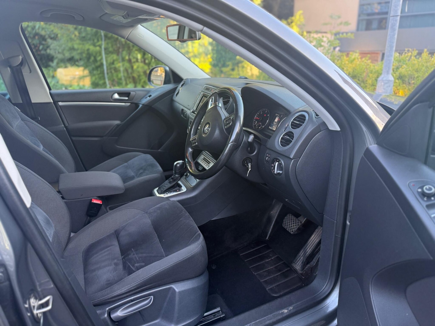 Used Volkswagen Tiguan 2015 for sale - 76099274: Photo 16