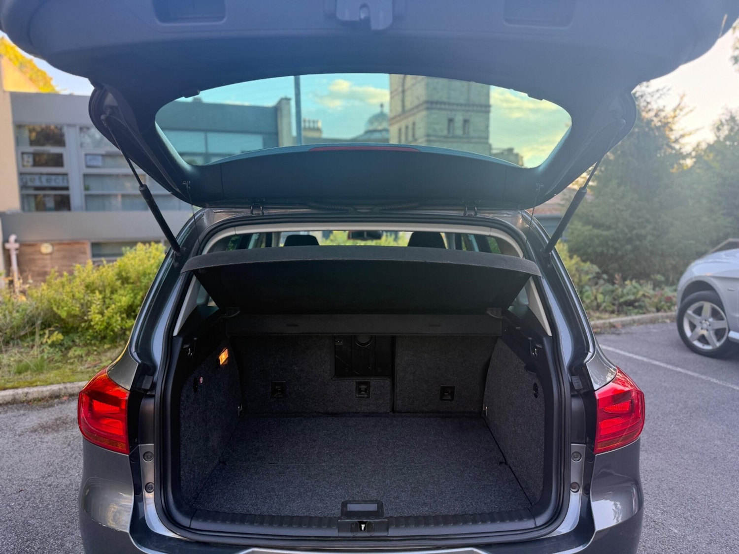 Used Volkswagen Tiguan 2015 for sale - 76099274: Photo 28