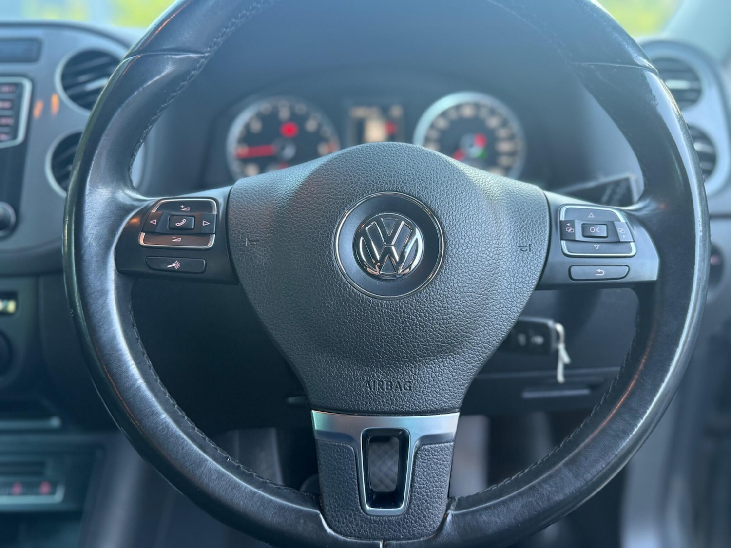 Used Volkswagen Tiguan 2015 for sale - 76099274: Photo 29