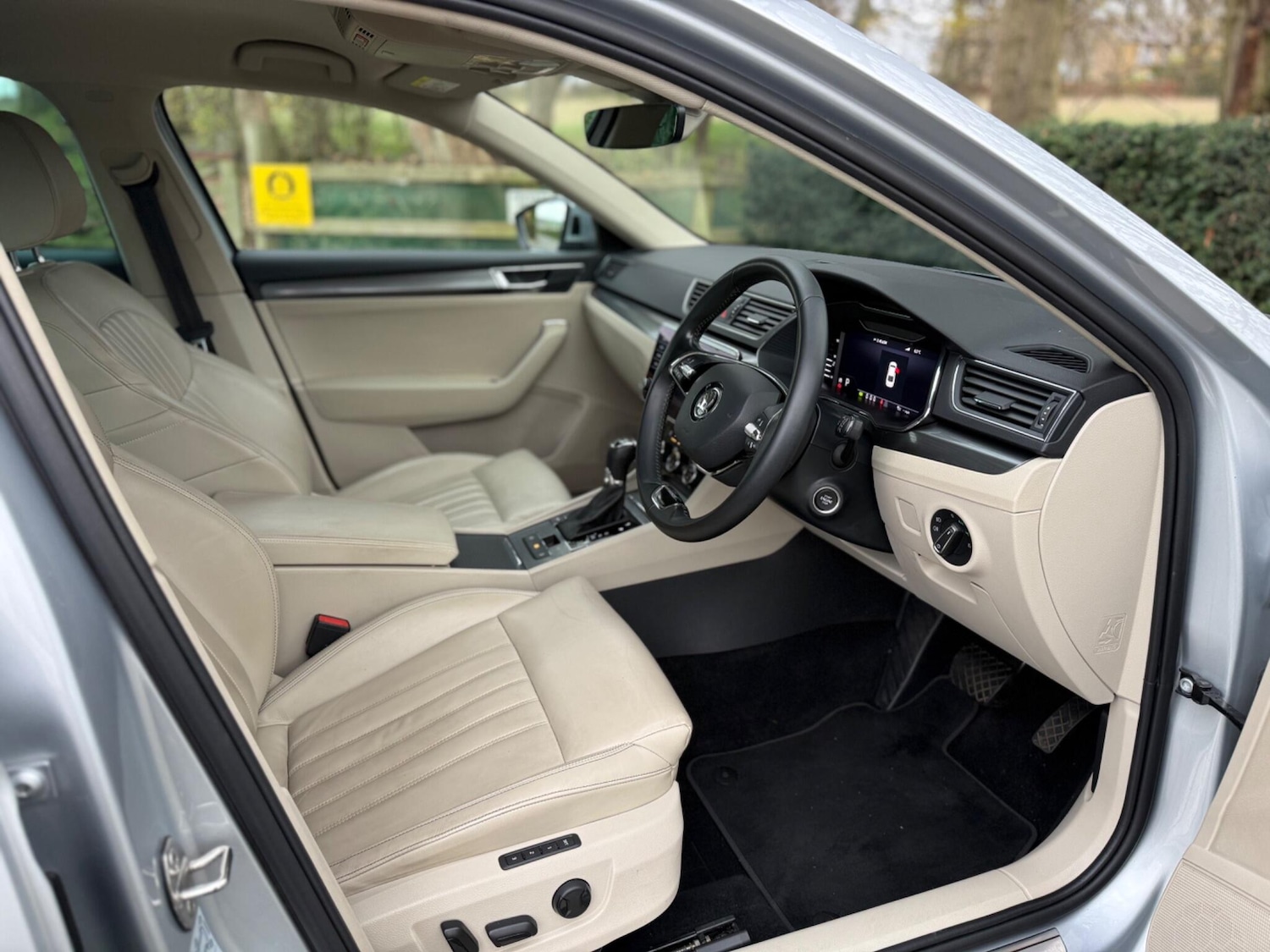 Used Skoda Superb 2021 for sale - 76992156: Photo 16