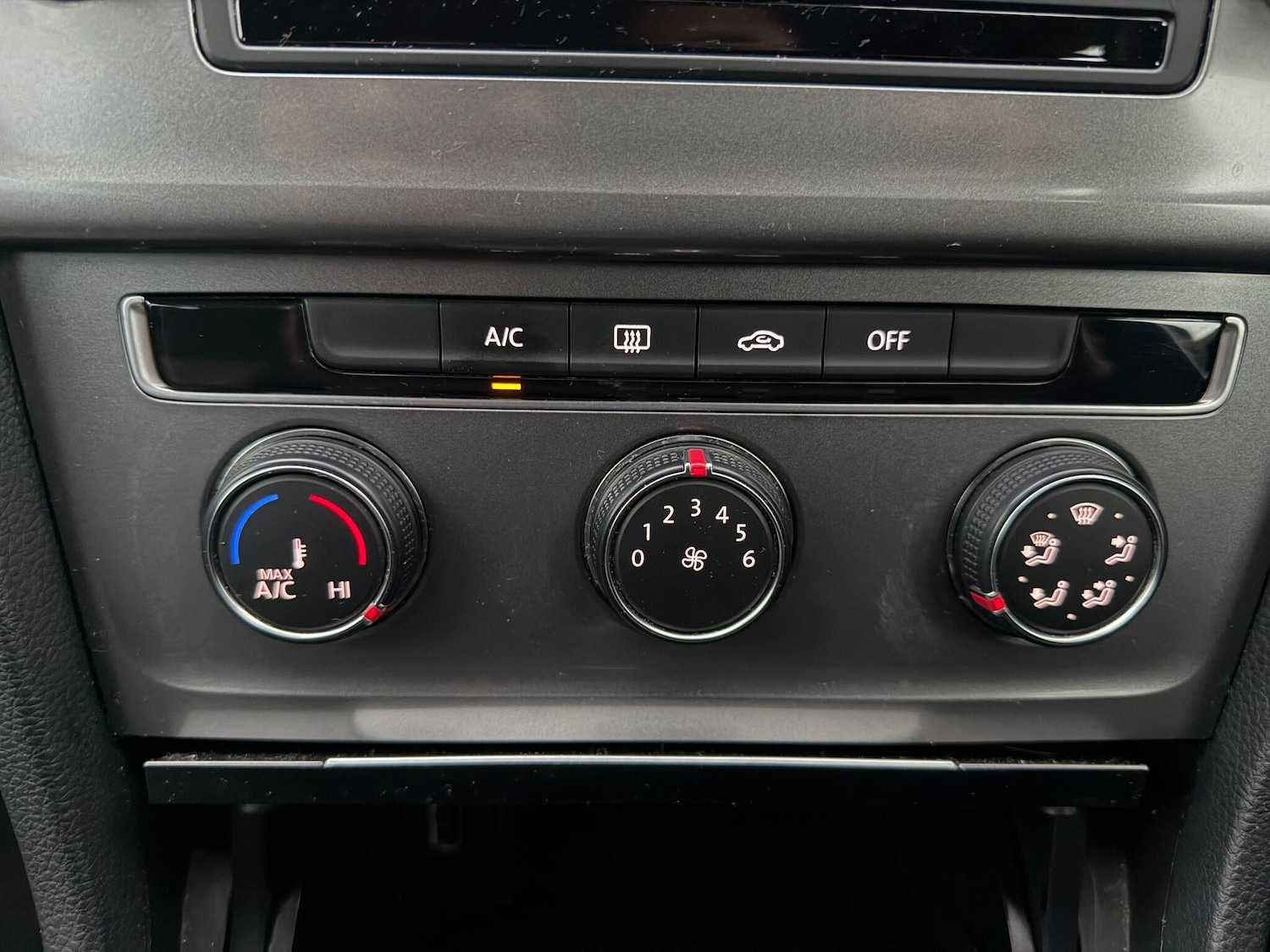 Used Volkswagen Golf 2014 for sale - 77060313: Photo 24