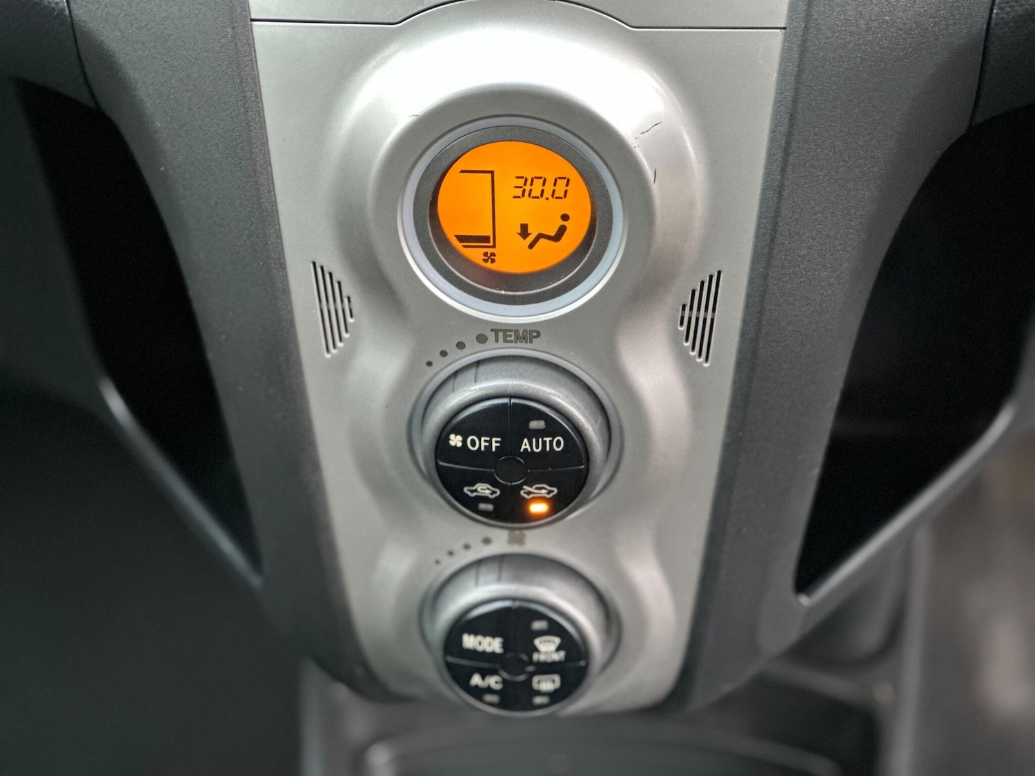 Used Toyota Yaris 2007 for sale - 77053980: Photo 15