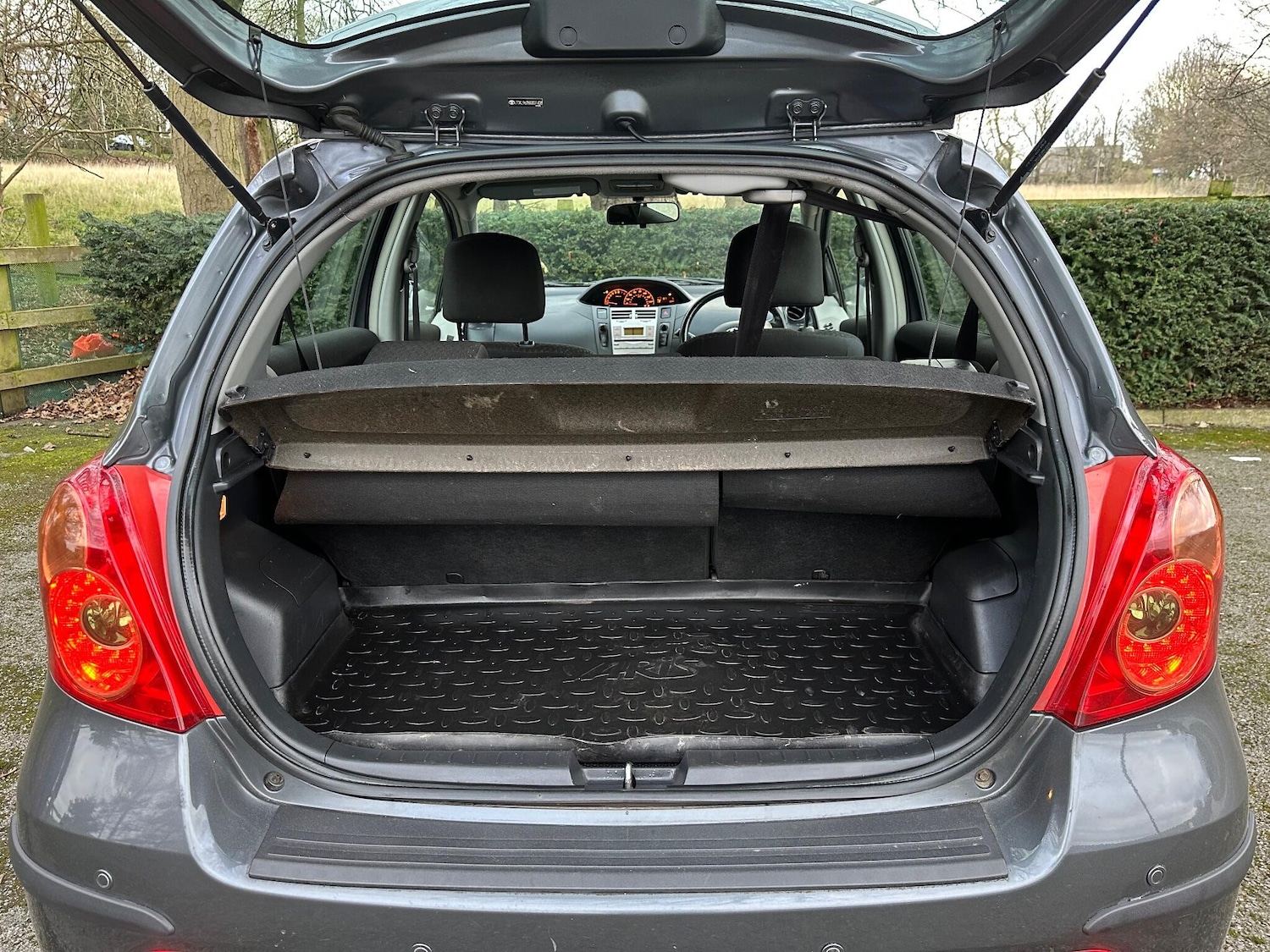 Used Toyota Yaris 2007 for sale - 77053980: Photo 19