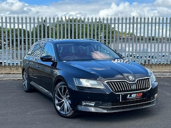 Used Skoda Superb 2017 for sale - 78892283: Photo