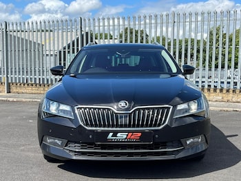 Used Skoda Superb 2017 for sale - 78892283: Photo