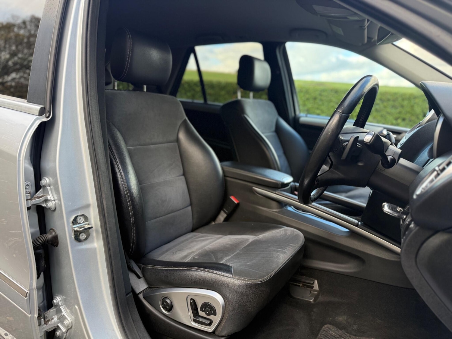 Used Mercedes-Benz M Class 2009 for sale - 76446455: Photo 16