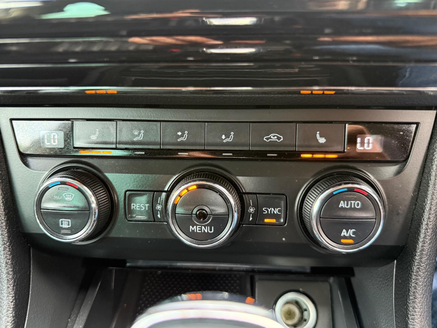 Vehicle 33