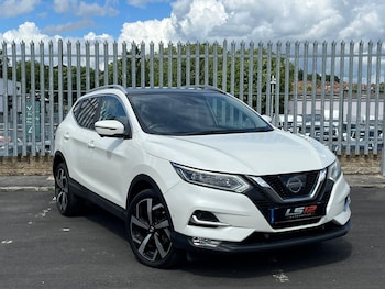 Used Nissan Qashqai 2017 for sale - 78854803: Photo