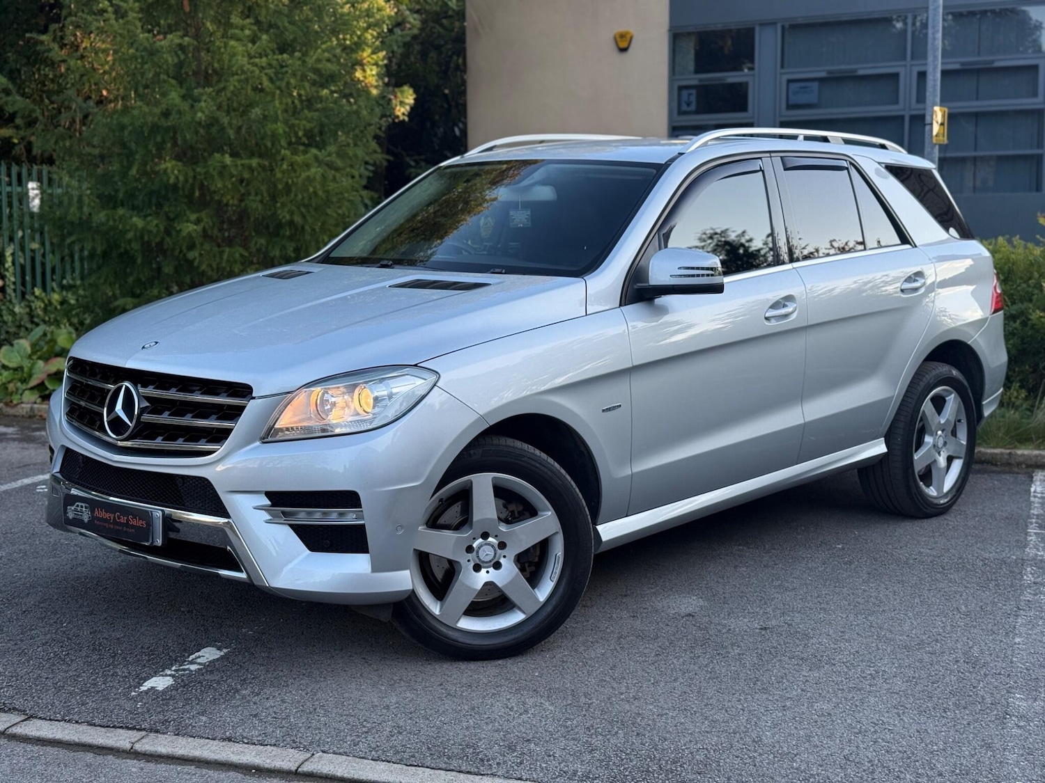 Used Mercedes-Benz M-Class 2012 for sale - 76099008: Photo 3
