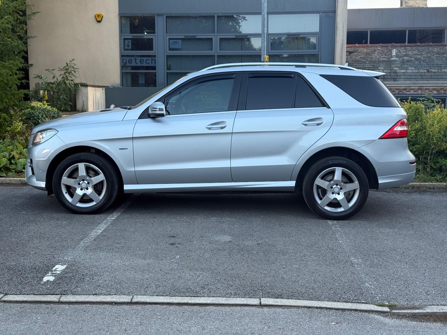 Used Mercedes-Benz M-Class 2012 for sale - 76099008: Photo 5