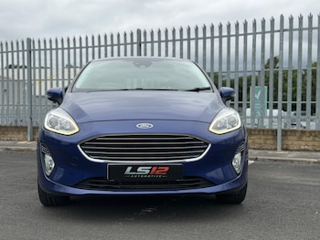 Used Ford Fiesta 2018 for sale - 79116232: Photo