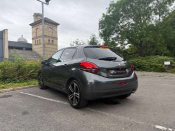 Used Peugeot 208 2017 for sale - 75082786: Photo