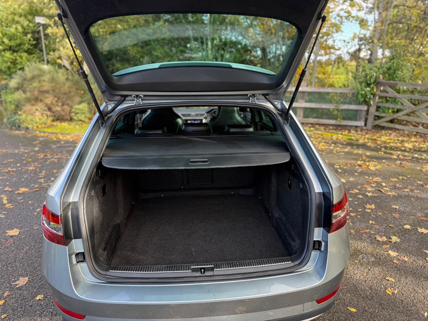 Used Skoda Superb 2017 for sale - 76671482: Photo 31