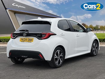 Used Toyota Yaris 2024 for sale - 79758956: Photo