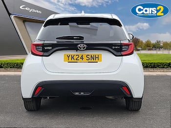 Used Toyota Yaris 2024 for sale - 79758956: Photo