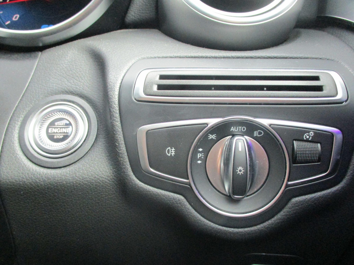 Used Mercedes-Benz C Class 2023 for sale - 76644646: Photo 15