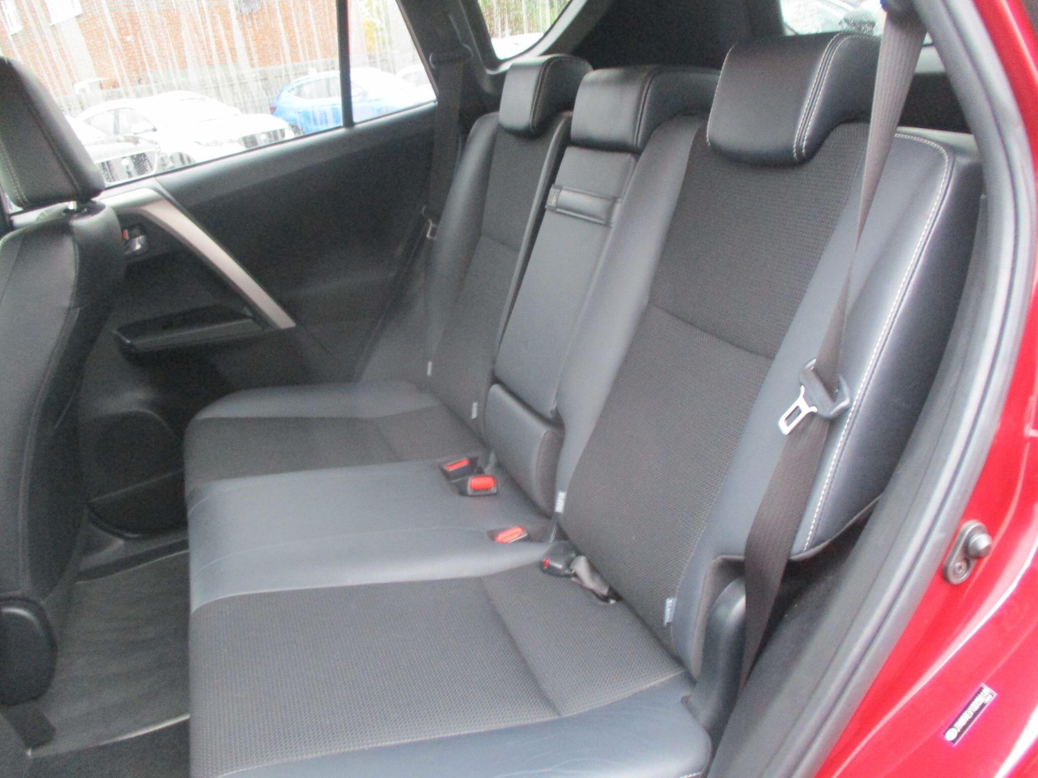 Used Toyota RAV4 for sale - 76295665: Photo 12