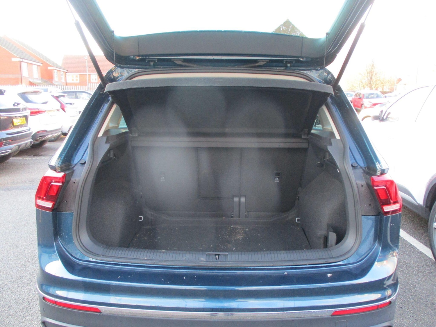 Used Volkswagen Tiguan 2022 for sale - 78086171: Photo 32