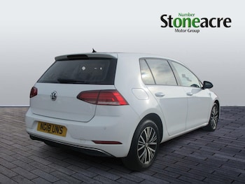 Used Volkswagen Golf 2018 for sale - 76657280: Photo