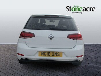 Used Volkswagen Golf 2018 for sale - 76657280: Photo