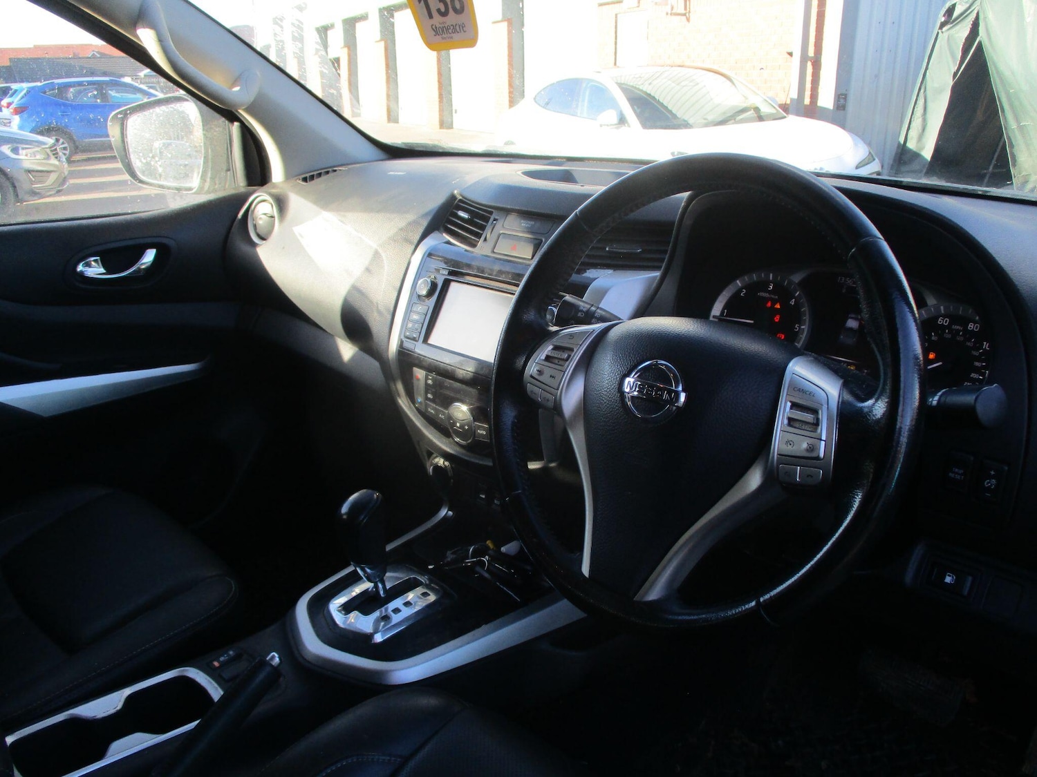 Used Nissan Navara 2018 for sale - 76457469: Photo 10