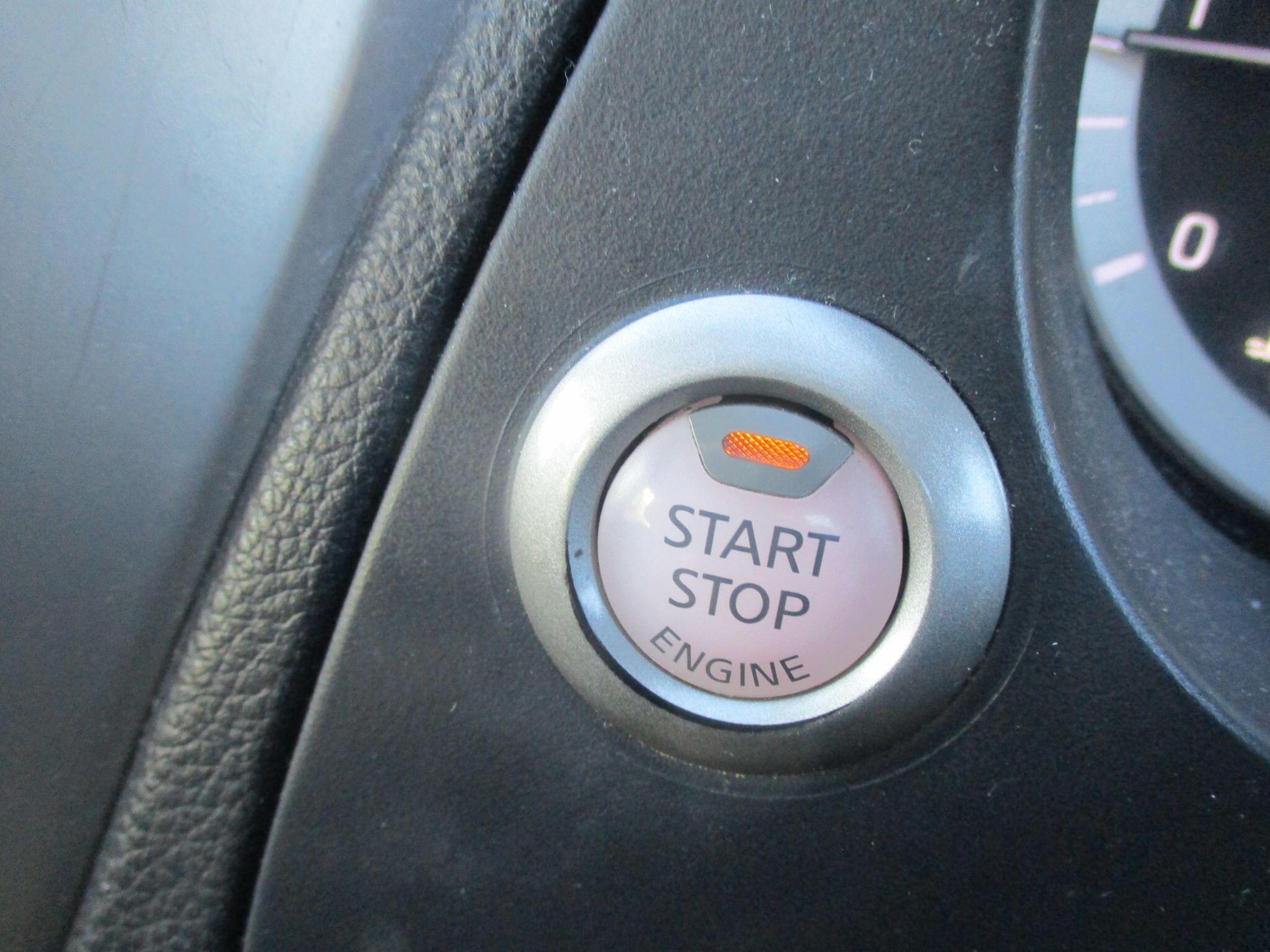 Used Nissan Navara 2018 for sale - 76457469: Photo 25