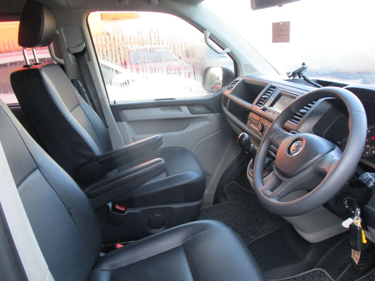 Used Volkswagen Transporter Shuttle 2018 for sale - 77410996: Photo 10