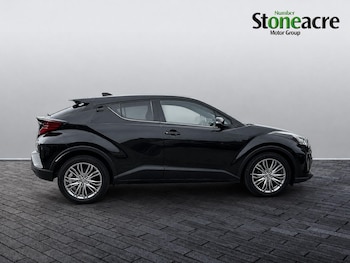 Used Toyota C-HR 2023 for sale - 79440587: Photo