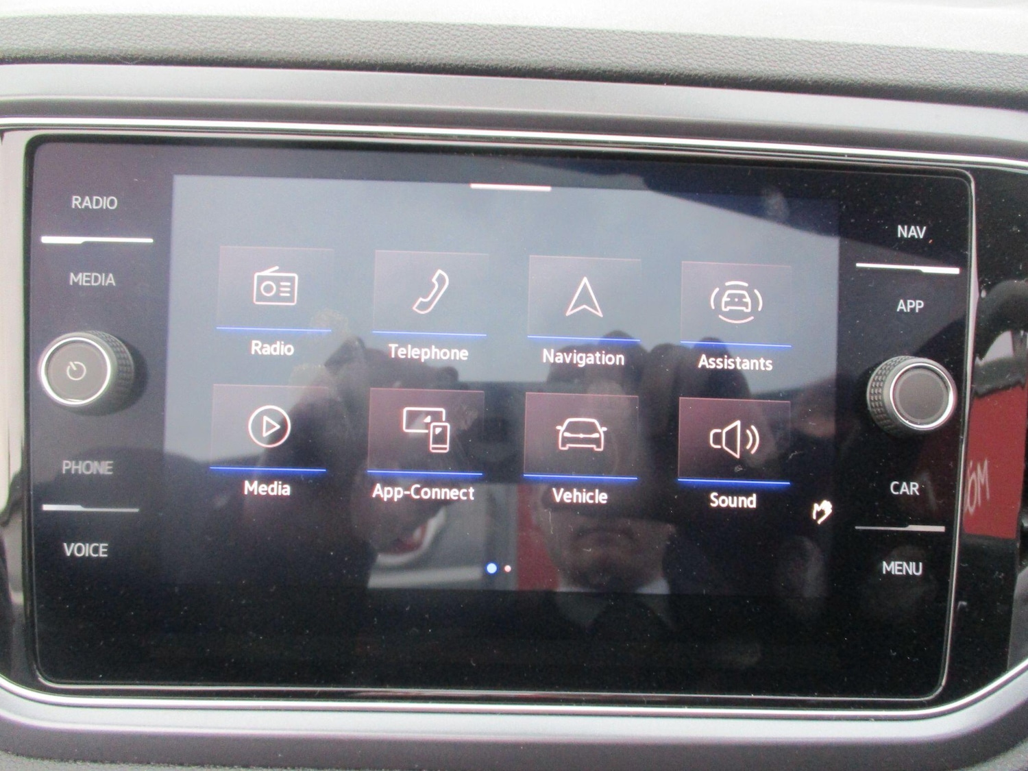 Used Volkswagen T-Roc for sale - 77854152: Photo 24