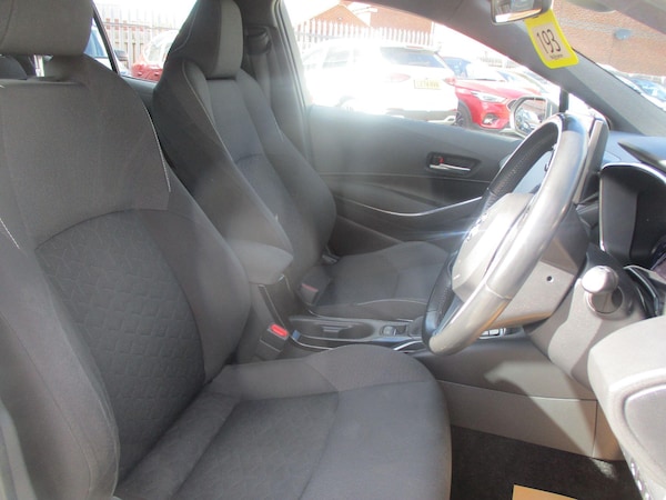 Used Toyota Corolla 2019 for sale - 76179763: Photo 11