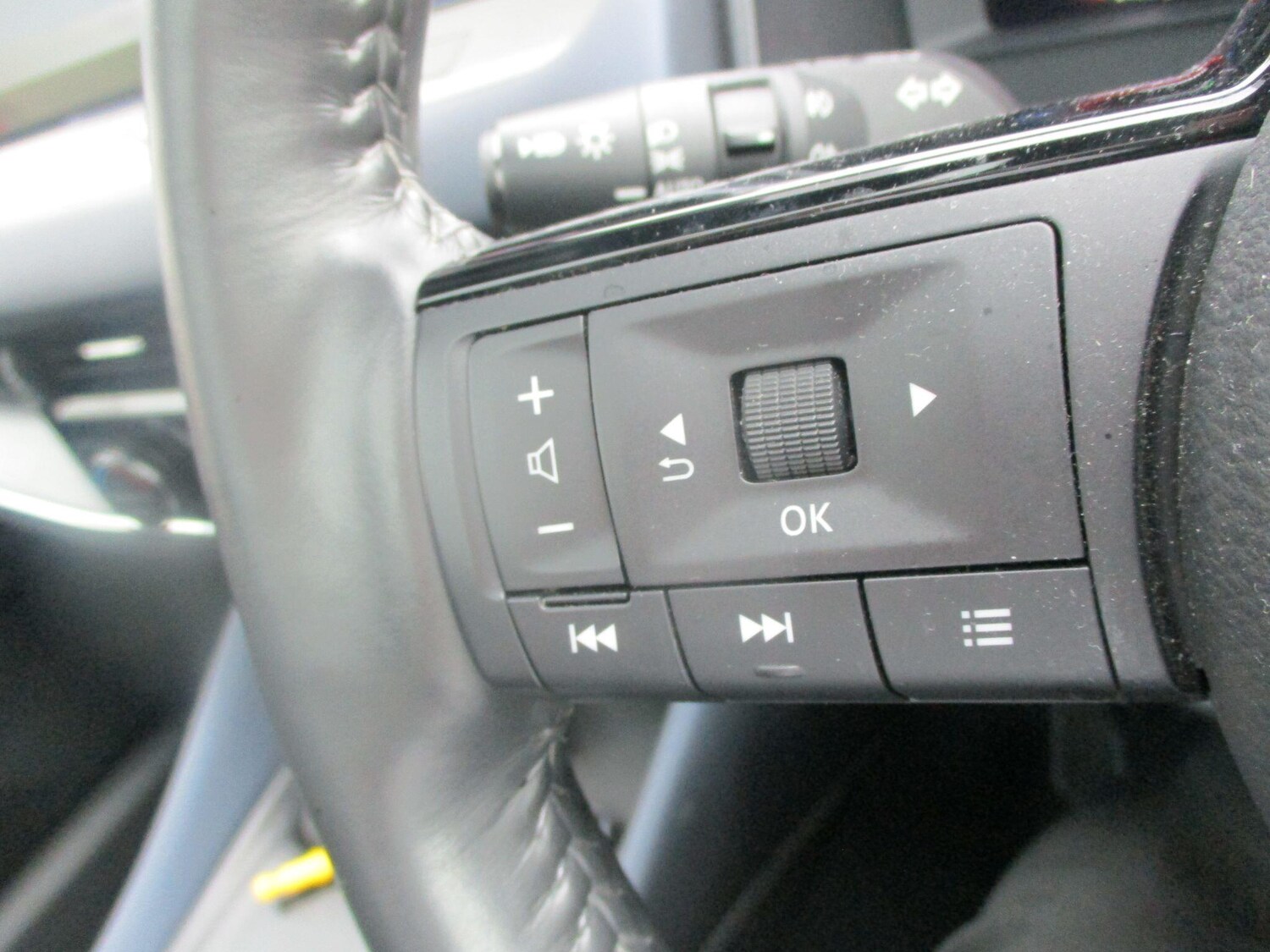 Used Nissan Qashqai for sale - 77854159: Photo 23