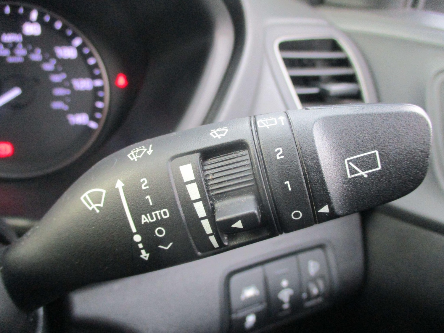 Used Hyundai i20 2018 for sale - 77658336: Photo 16